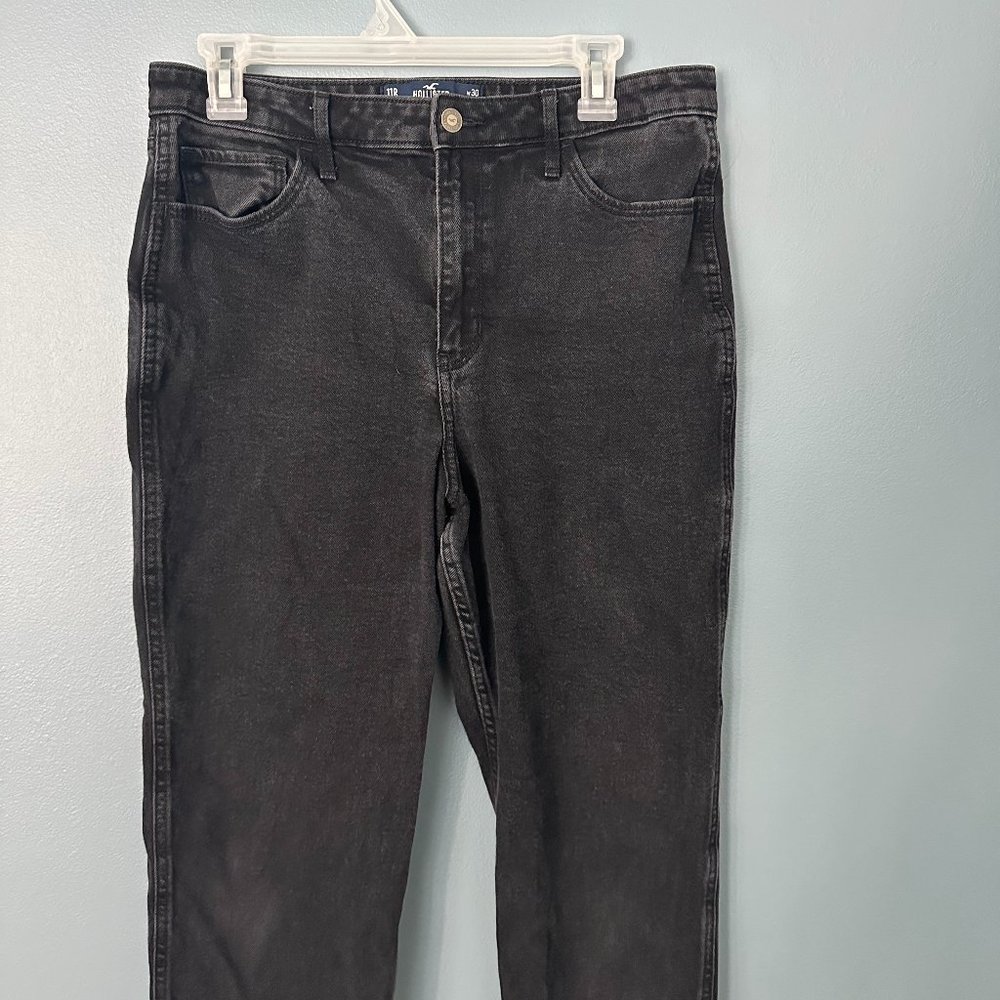 Womens 11R Hollister Black Ultra High Rise Mom Jeans Gently Used